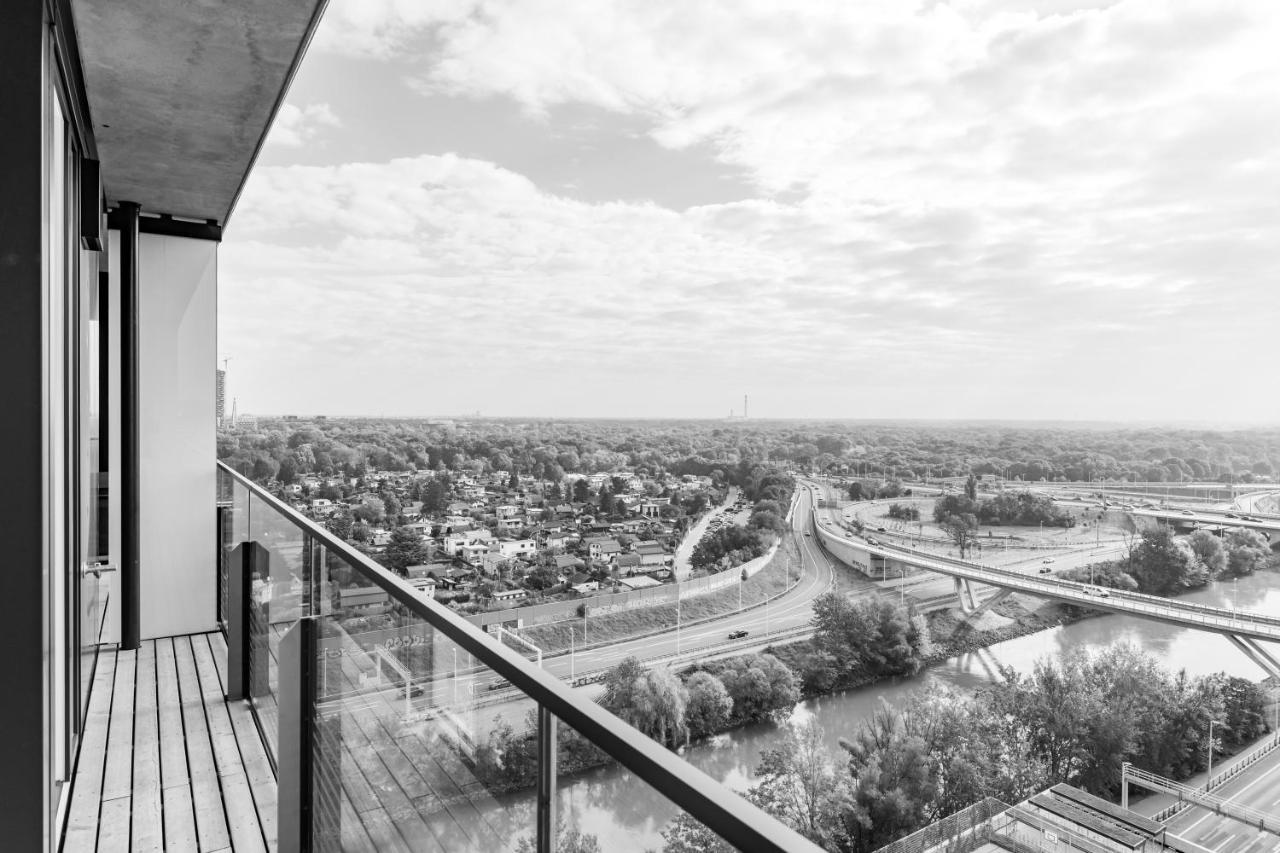 Triiiple Tower Dream Apartments With Rooftop-Summer-Pool Vienna Exterior photo